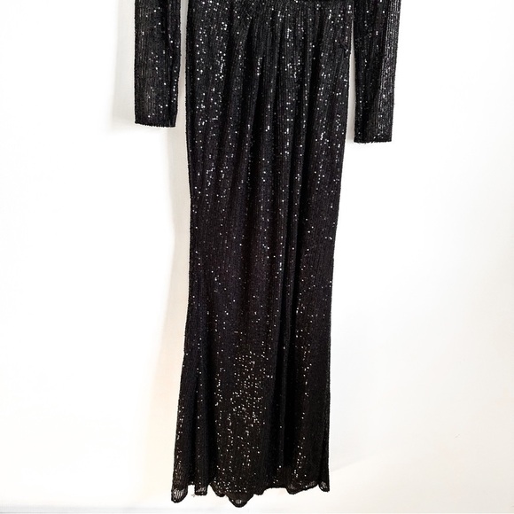 Ieena for Mac Duggal Black Long Sleeve Deep Surplice V-Neck Sequin Gown 6 - Picture 9 of 13